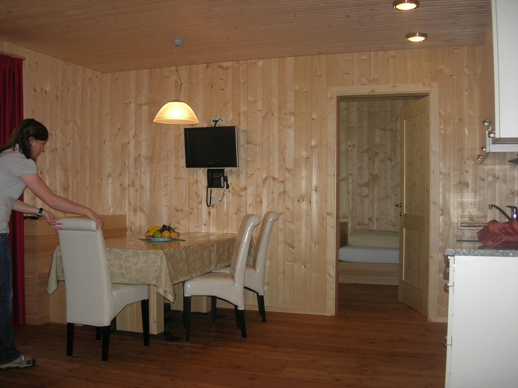Appartments Helvetia Villabassa Eksteriør billede